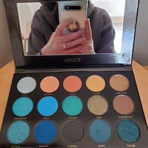 Hipdot cenote presses powder eyeshadow palette